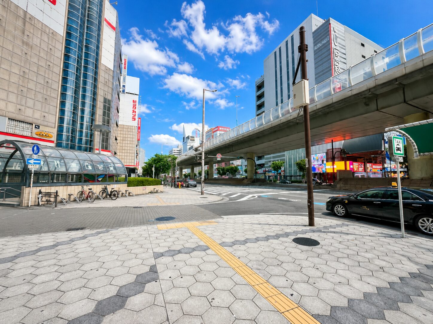 なんば・千日前エリアの街並み